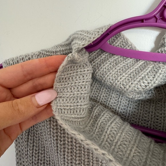 Wilfred Aritzia Sleeveless Merino Wool Knit Sweater - Picture 8 of 8